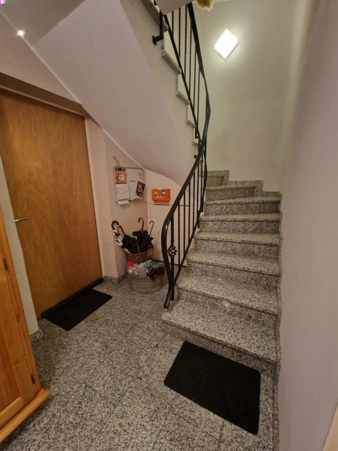 Flat in Luxembourg, Luxembourg, 97 m² - picture 3