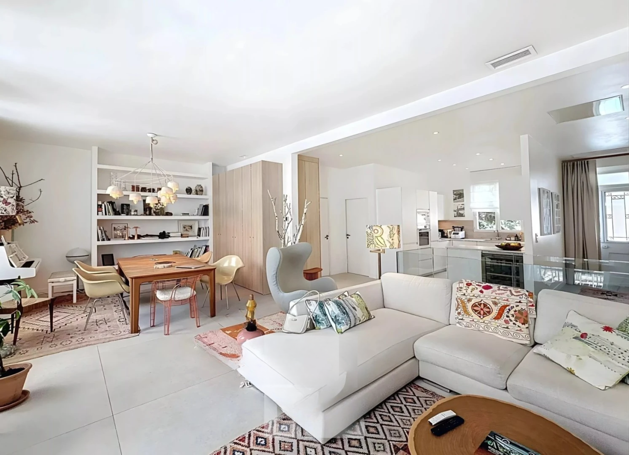Flat in Cannes, France, 124 m² - picture 4