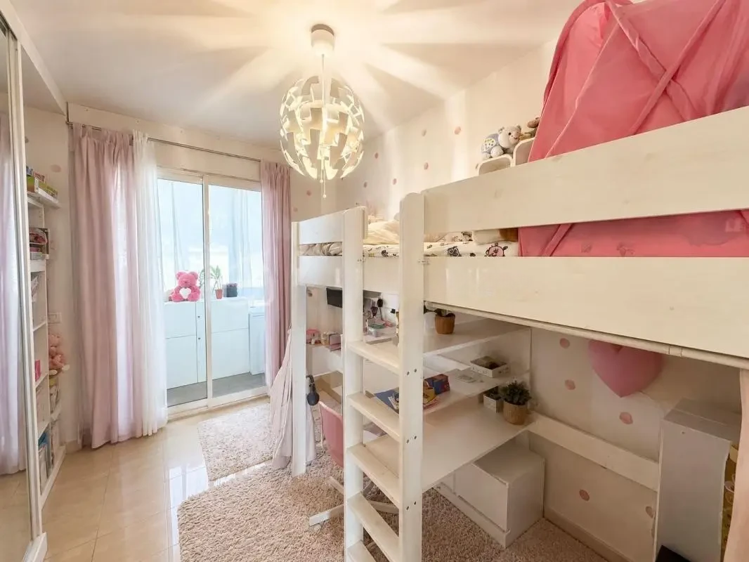Flat in Cannes, France, 66 m² - picture 9