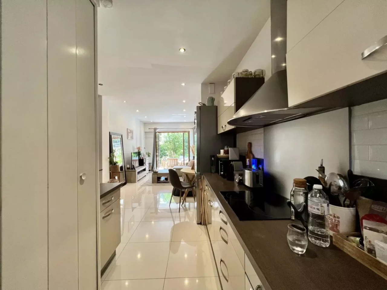 Flat in Cannes, France, 55 m² - picture 11
