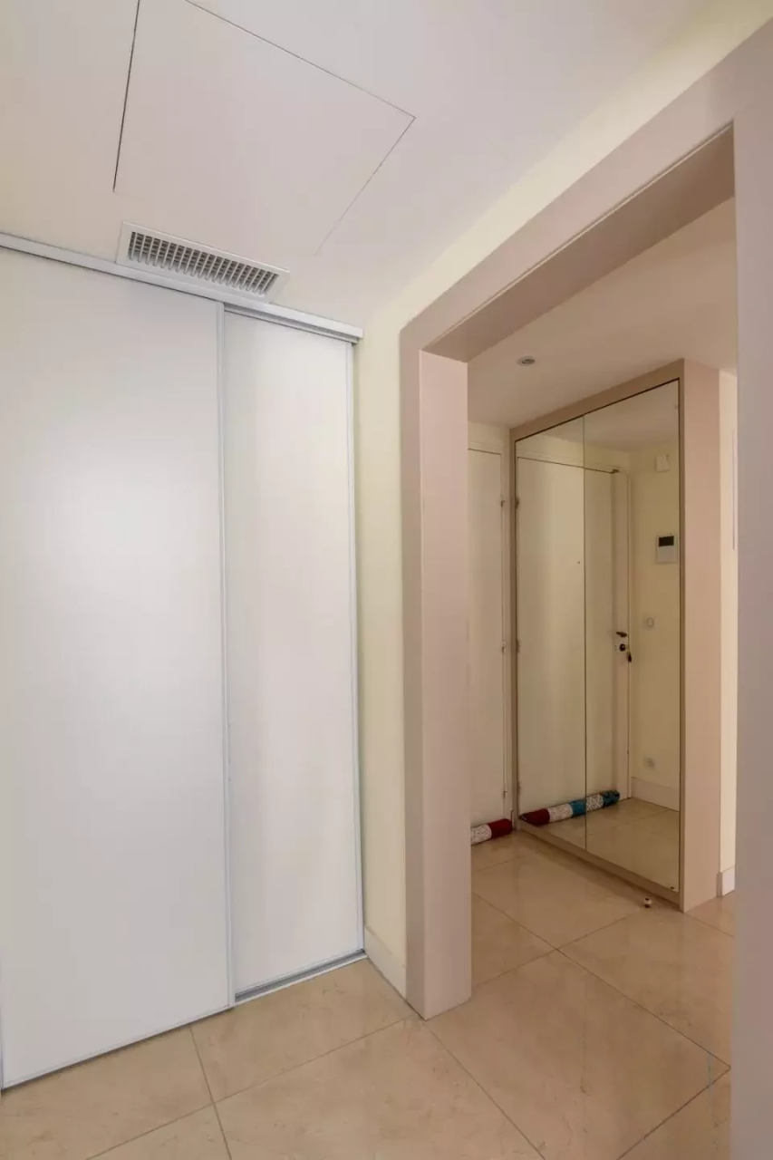 Flat in Cannes, France, 47 m² - picture 11