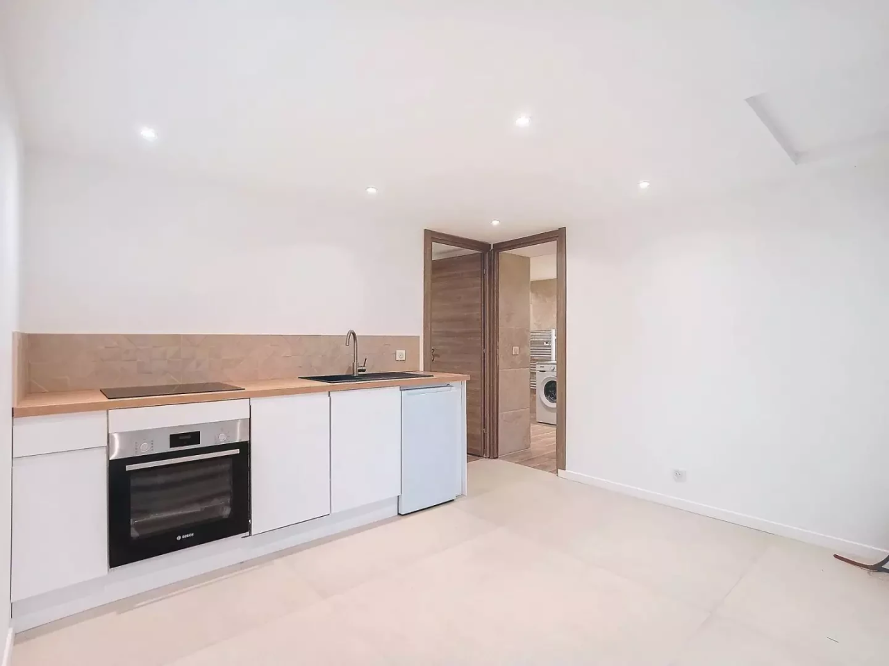 Flat in Cannes, France, 130 m² - picture 14