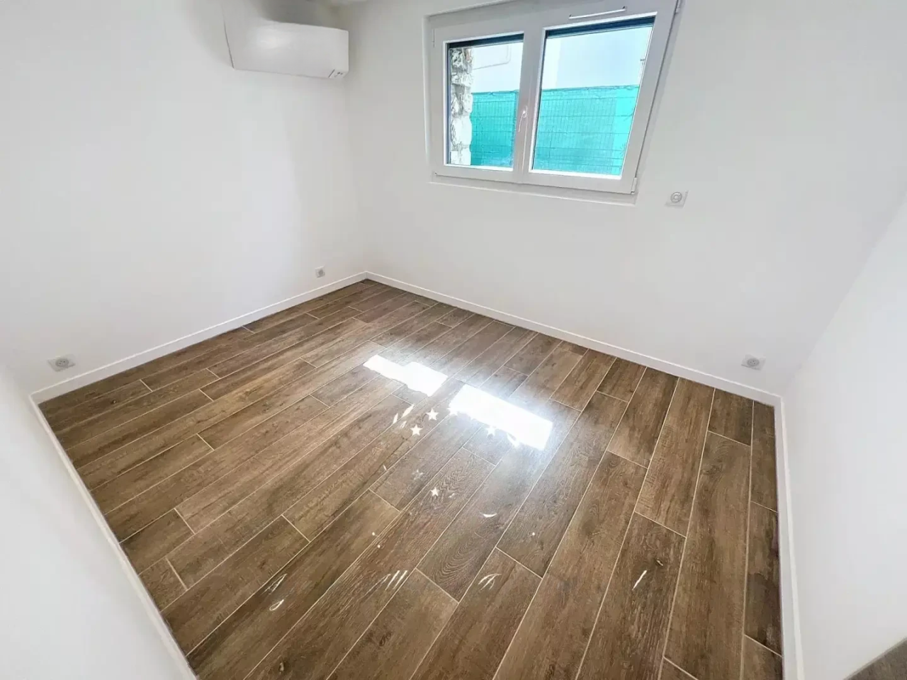Flat in Cannes, France, 140 m² - picture 16