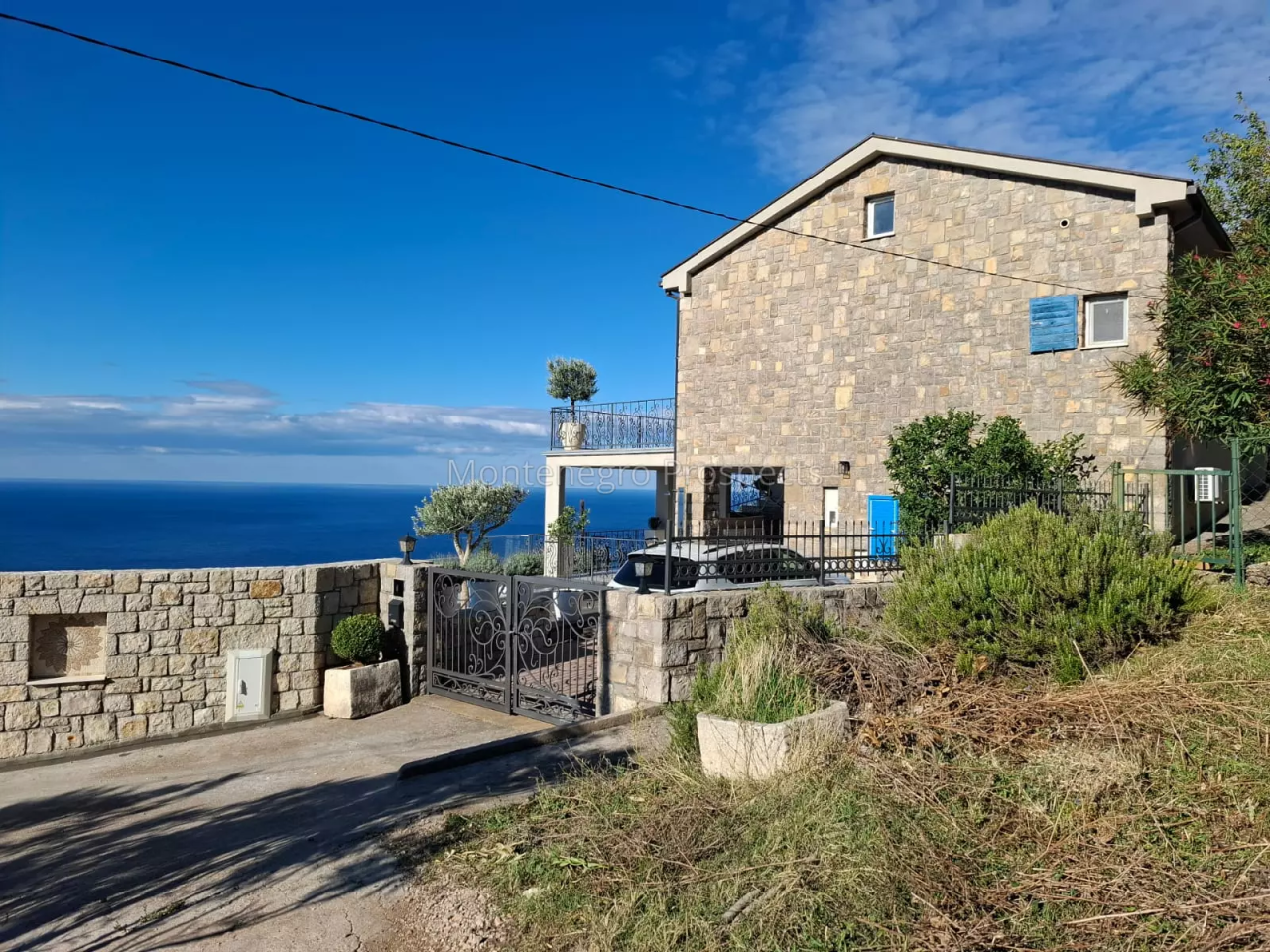 Villa in Rezevici, Montenegro, 194 m² - picture 15