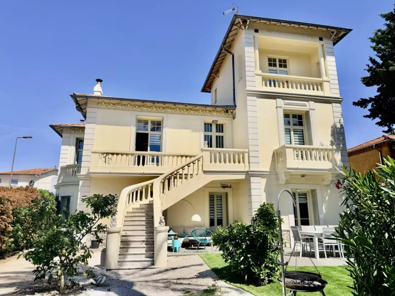 Appartamento a Cannes, Francia, 200 m² - foto 1
