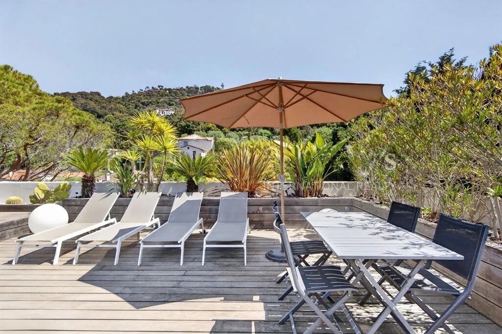 Flat in Cannes, France, 70 m² - picture 8