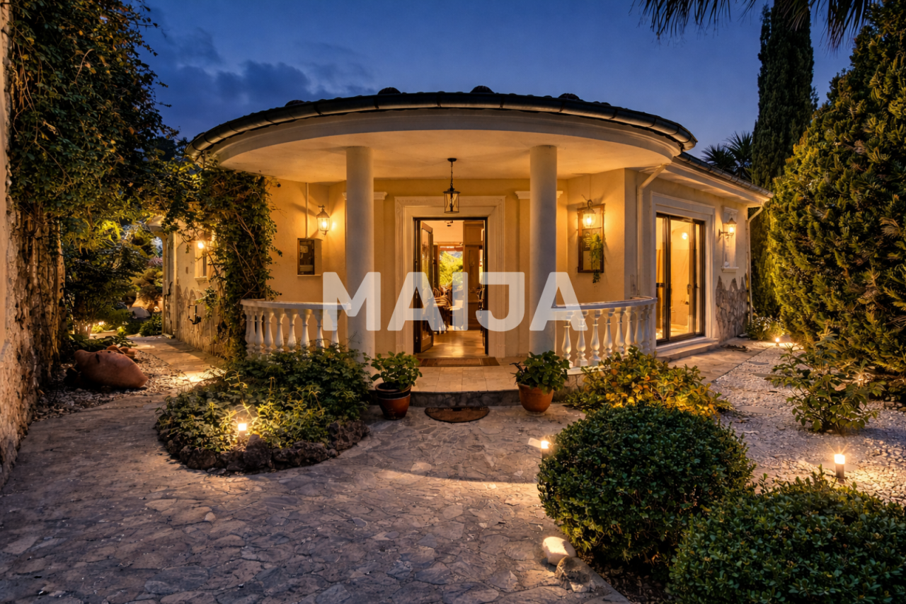 Villa à Alanya, Turquie, 150 m² - image 1