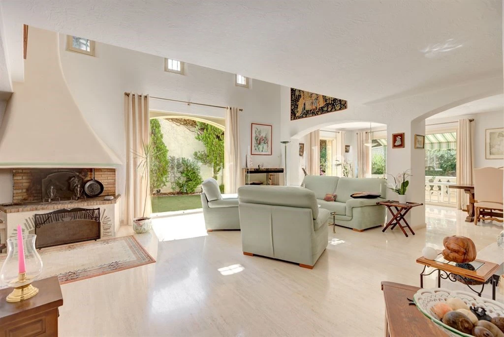 Flat in Cannes, France, 320 m² - picture 3