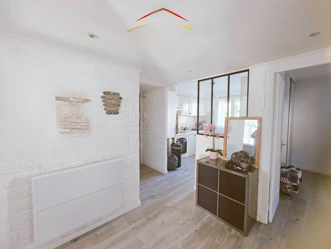 Flat in Cannes, France, 70 m² - picture 5