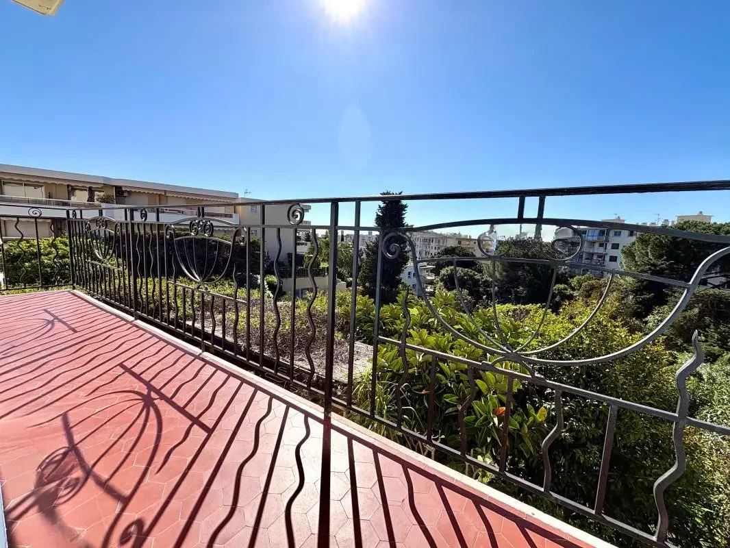 Flat in Cannes, France, 67 m² - picture 6