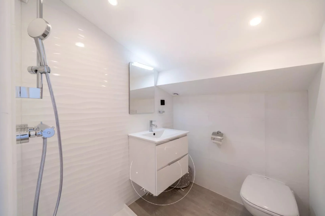 Flat in Cannes, France, 88 m² - picture 9