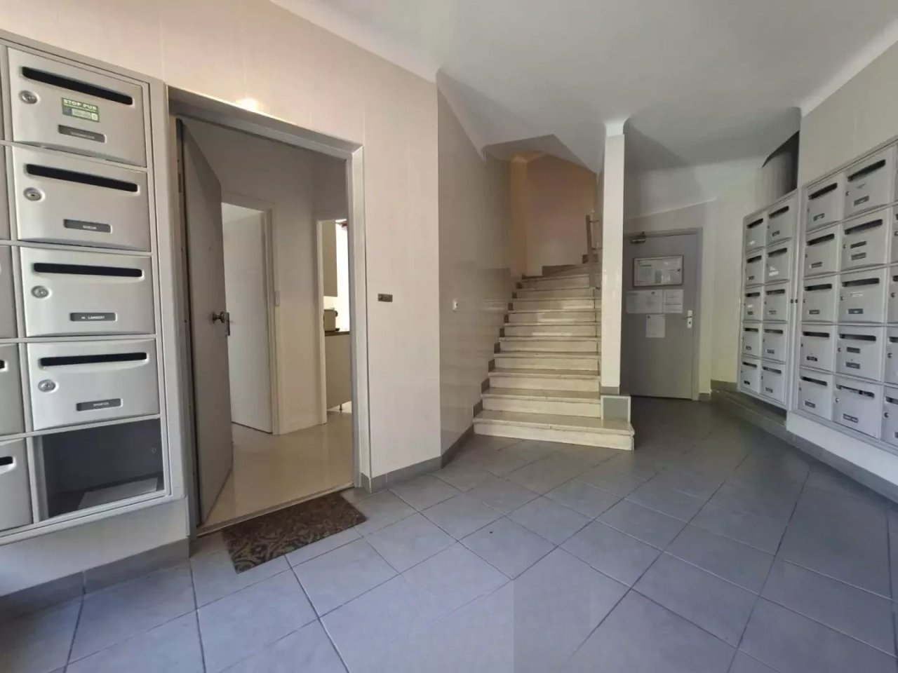 Flat in Cannes, France, 49 m² - picture 9
