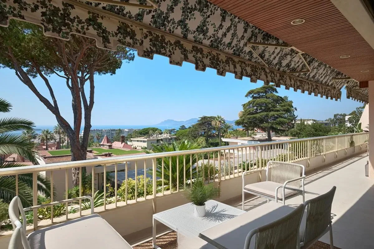 Flat in Cannes, France, 121 m² - picture 15