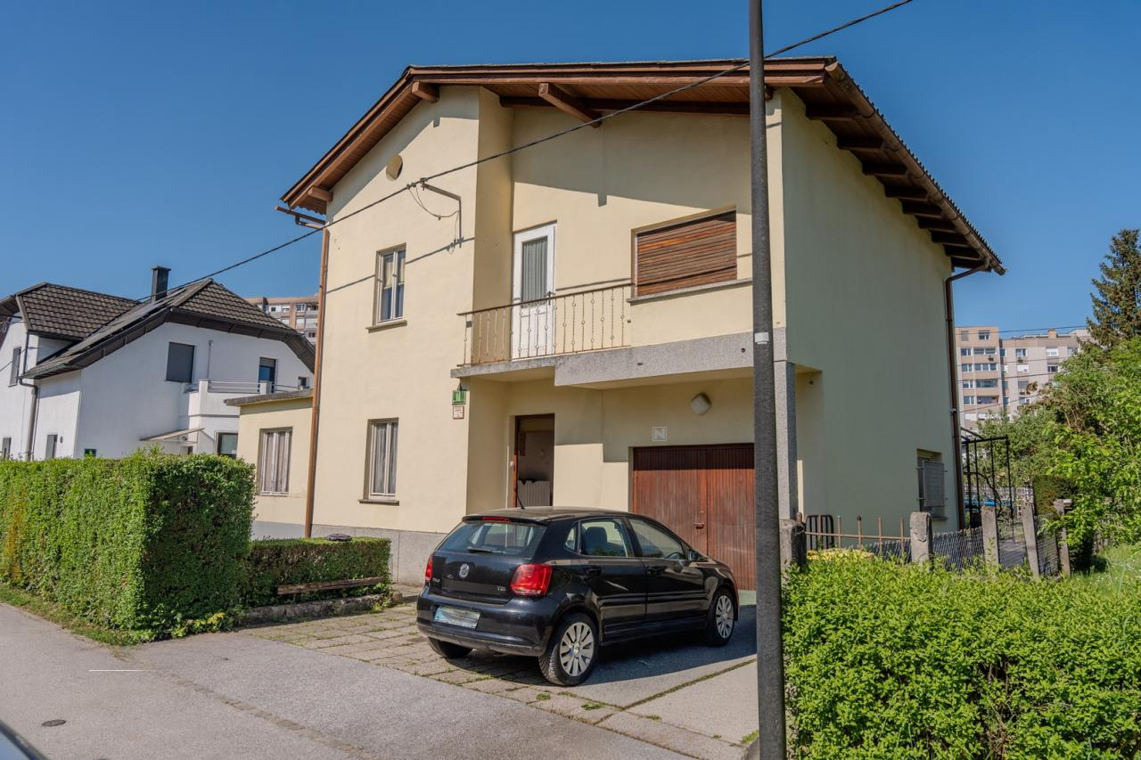 House in Ljubljana, Slovenia, 158 m² - picture 1
