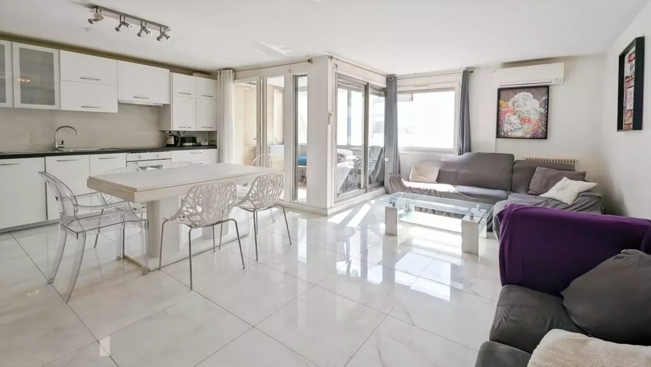 Appartamento a Cannes, Francia, 87 m² - foto 1