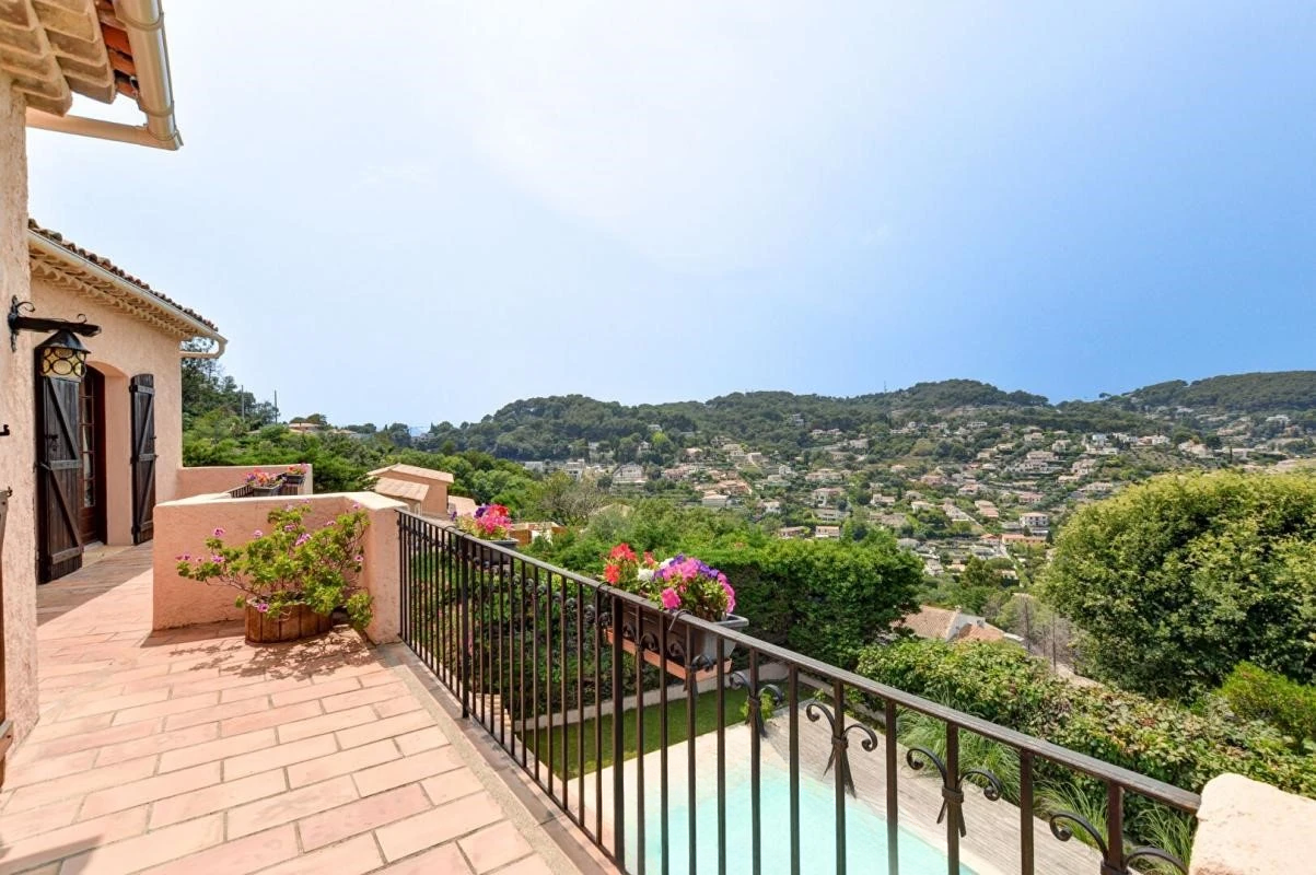 House in Cannes, France, 231 m² - picture 2