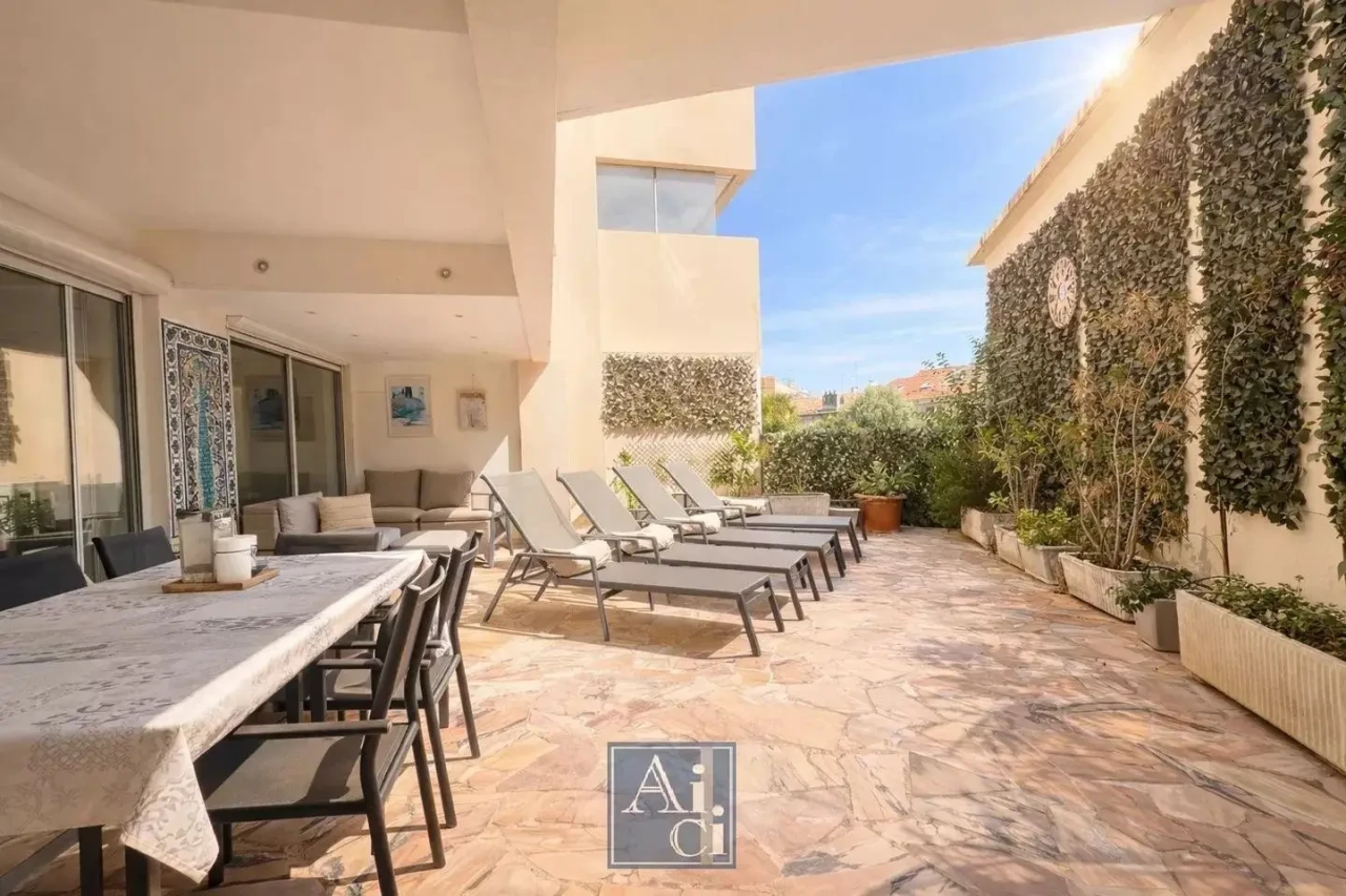 Casa a Cannes, Francia, 143 m² - foto 2