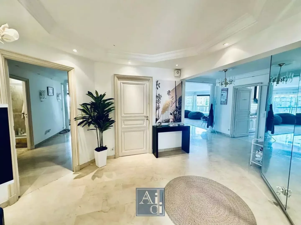 Flat in Cannes, France, 165 m² - picture 5