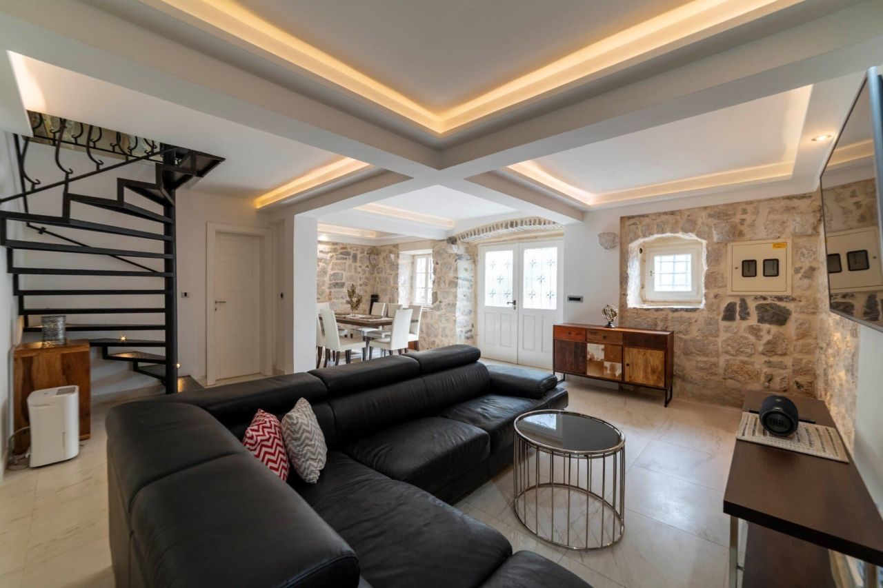 Maison à Perast, Monténégro, 160 m² - image 7
