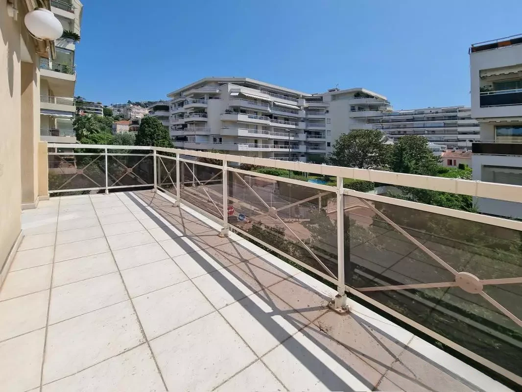 Flat in Cannes, France, 74 m² - picture 5