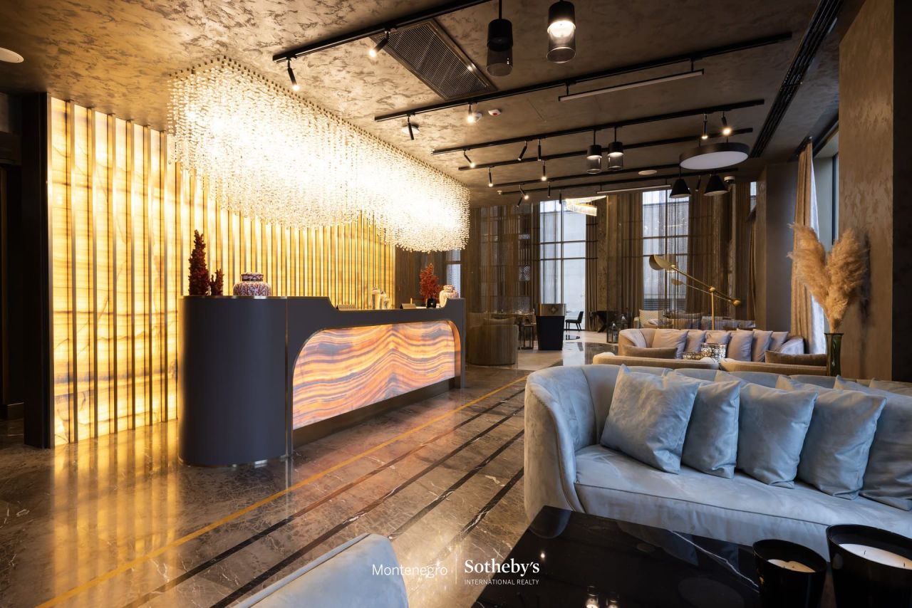 Hotel in Budva, Montenegro, 47 m² - picture 11