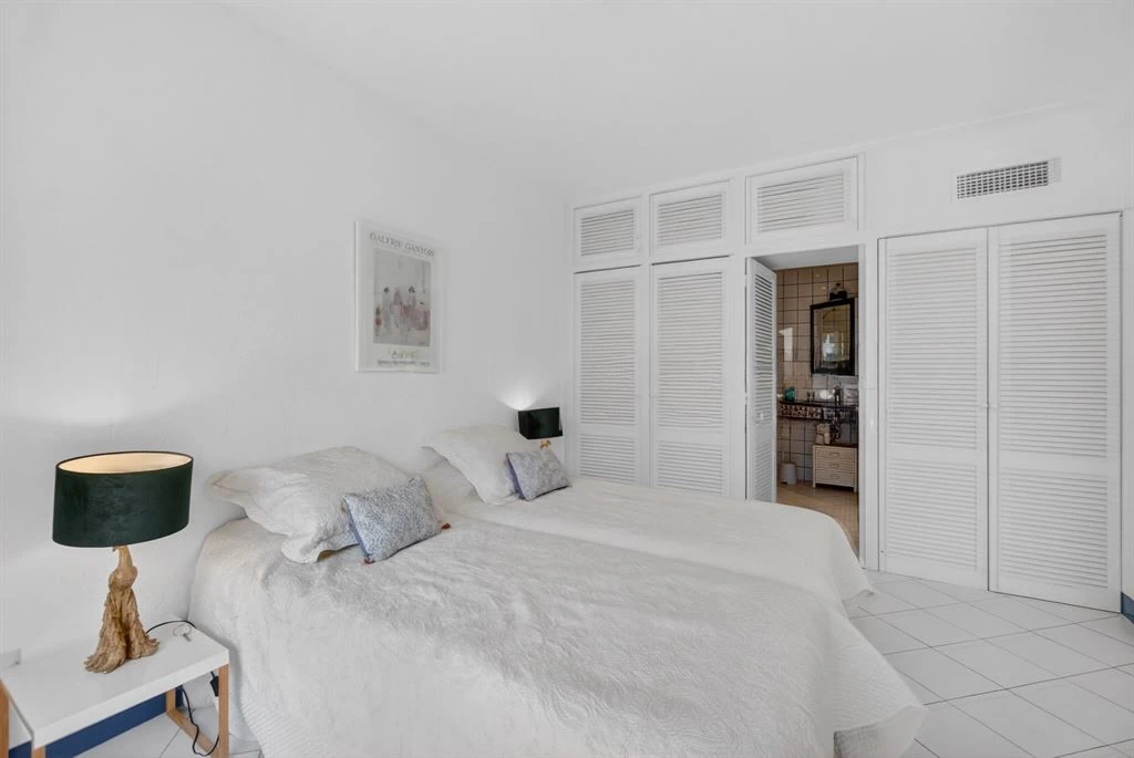 House in Cannes, France, 55 m² - picture 7
