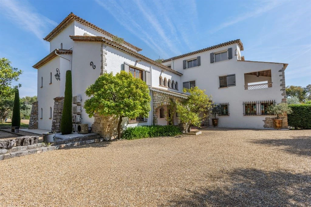Flat in Cannes, France, 600 m² - picture 10