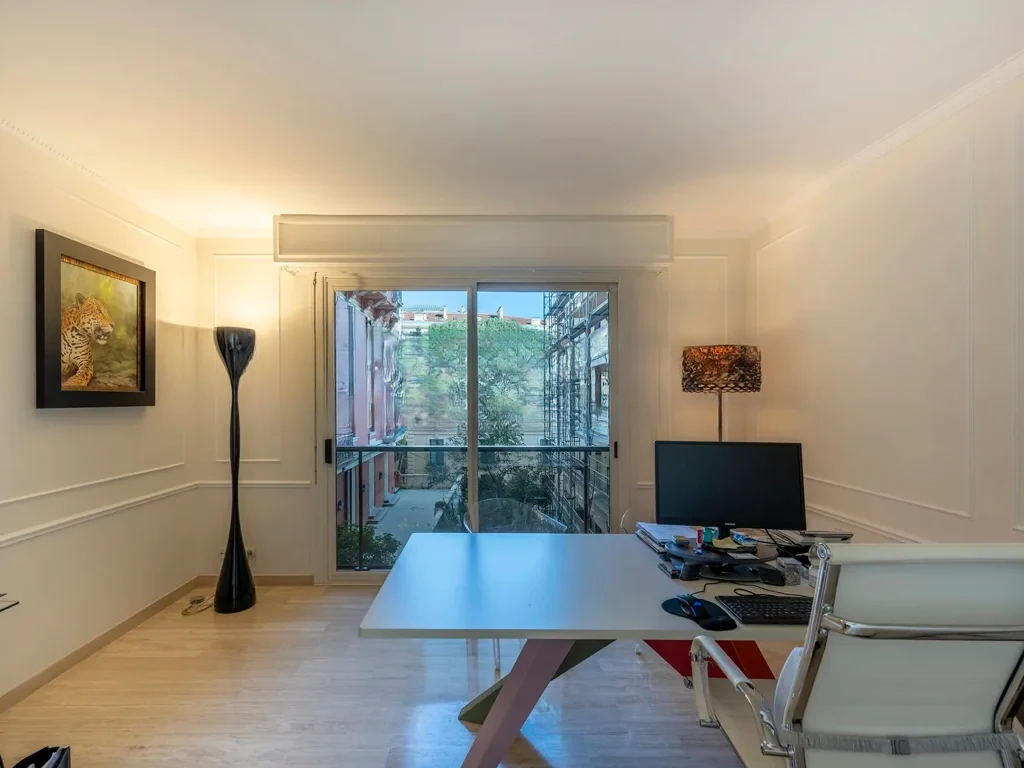 Flat in Monaco, Monaco, 25 m² - picture 1