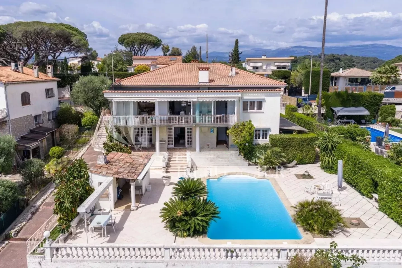Piso en Cannes, Francia, 320 m² - imagen 1