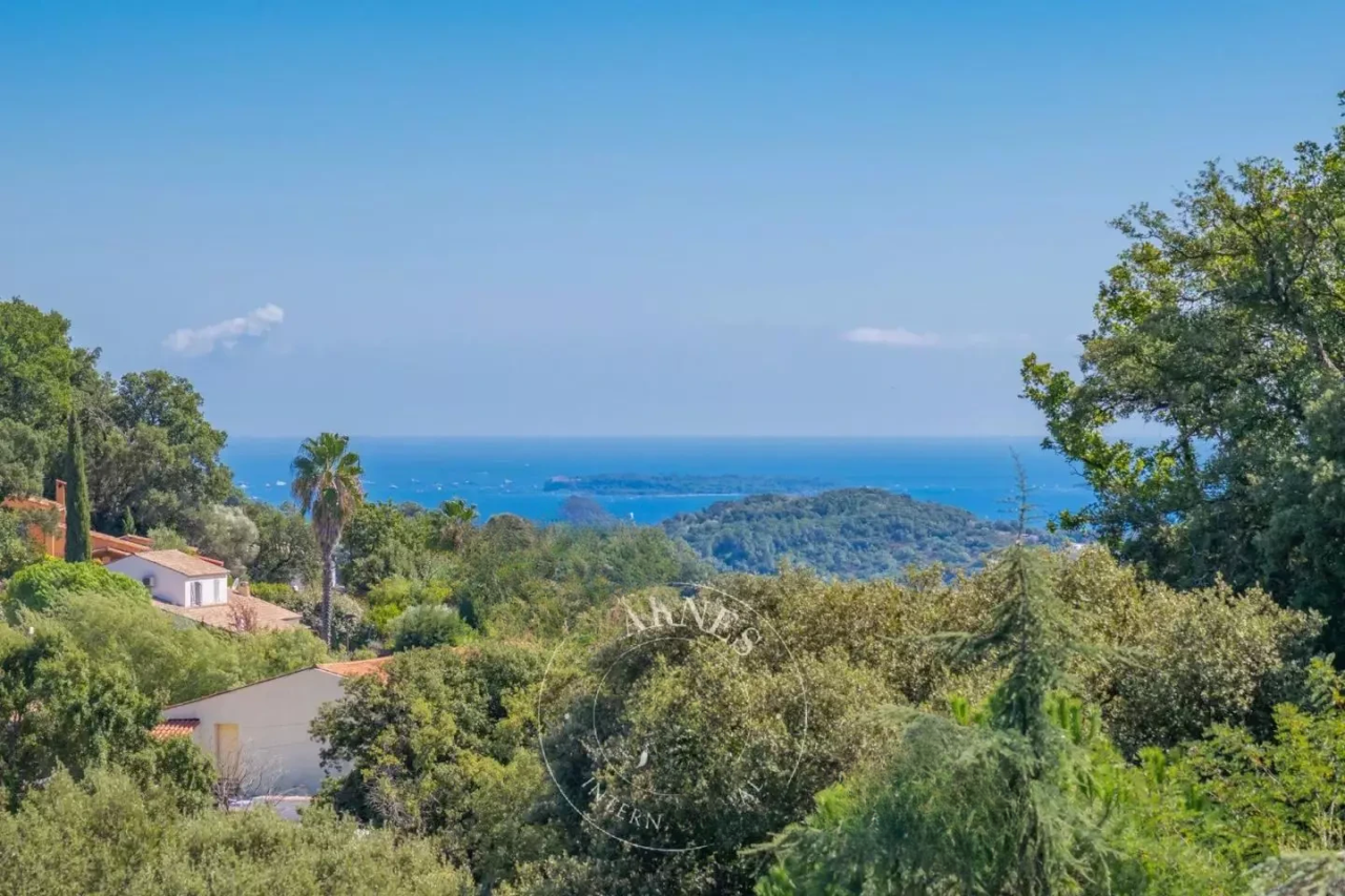 Appartamento a Cannes, Francia, 90 m² - foto 1