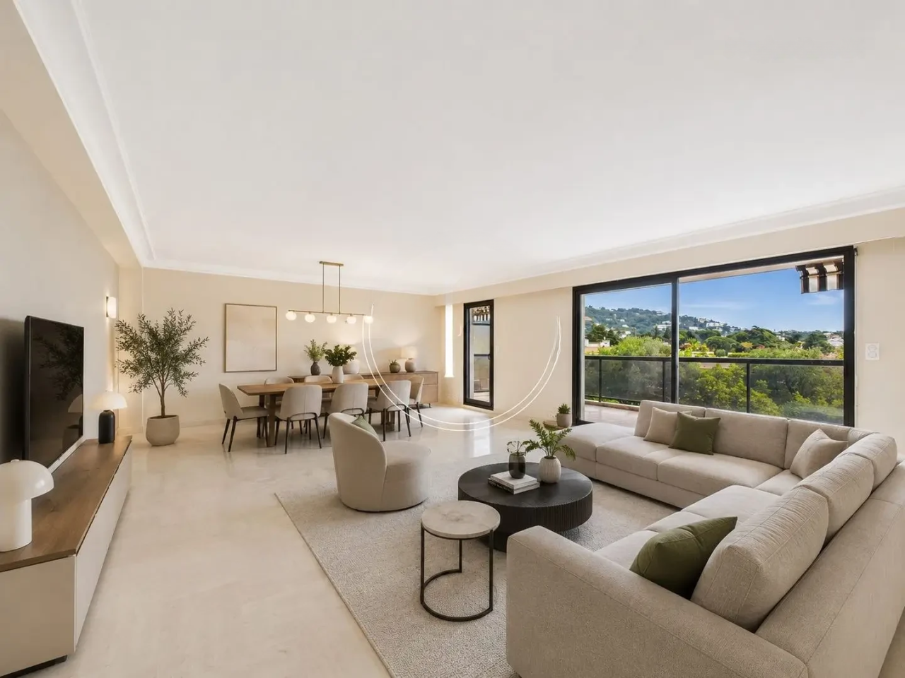 Flat in Cannes, France, 108 m² - picture 1