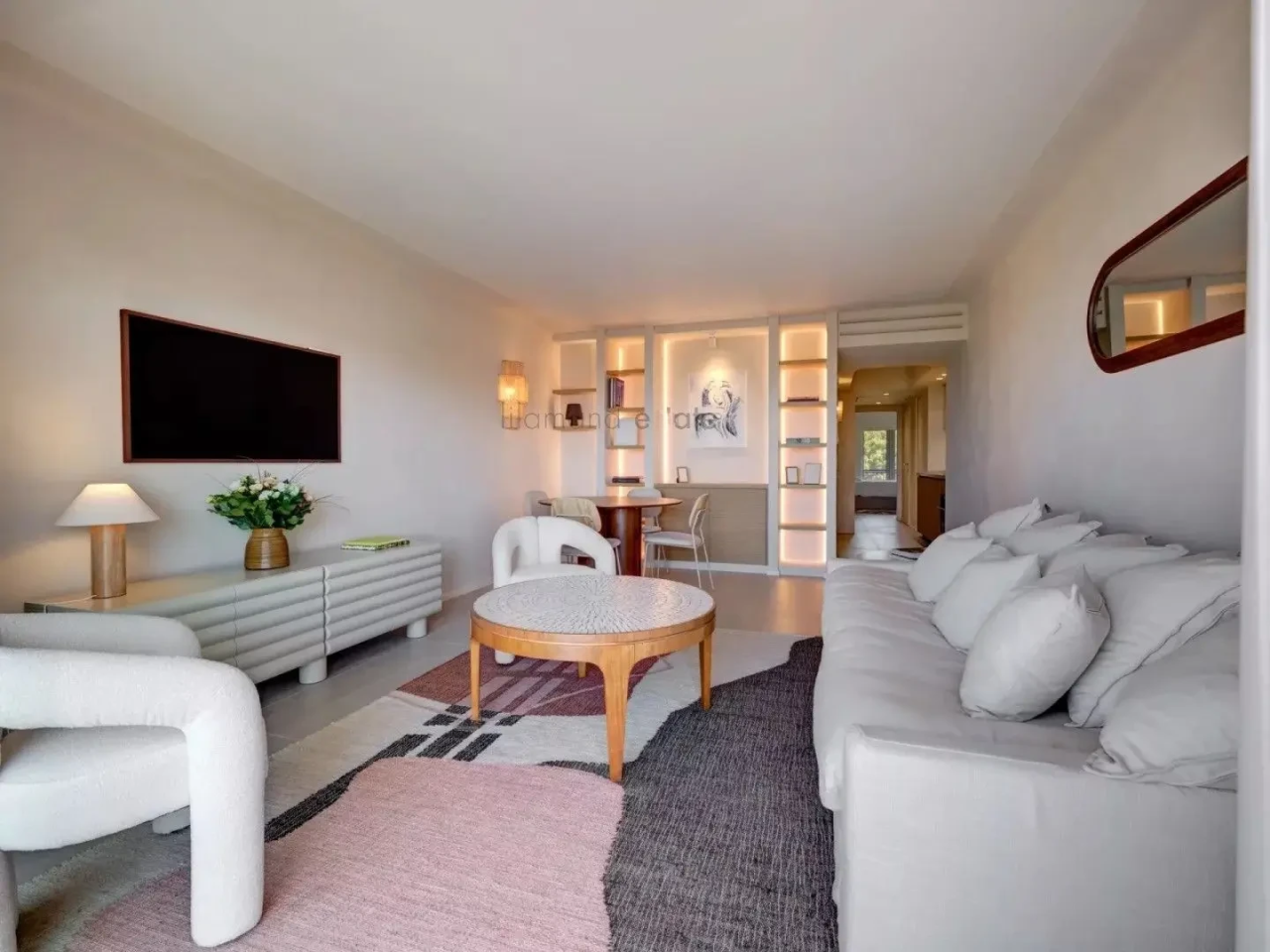 Flat in Cannes, France, 55 m² - picture 2