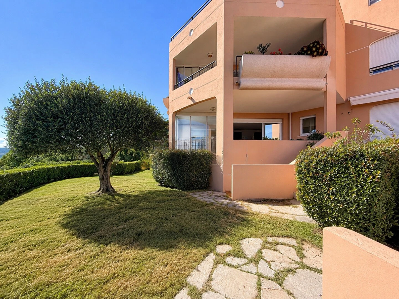 Haus in Cannes, Frankreich, 87 m² - Foto 3