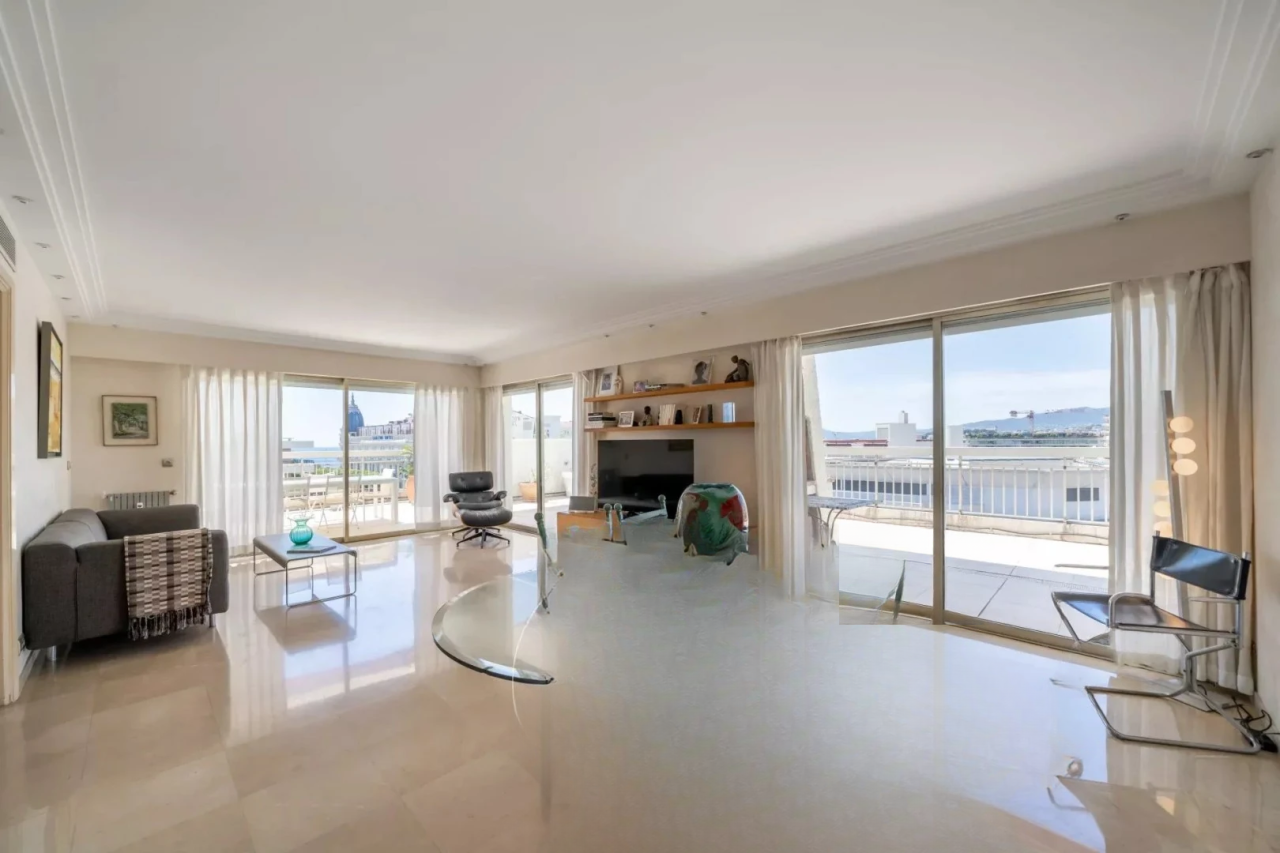 Appartamento a Cannes, Francia, 107 m² - foto 3