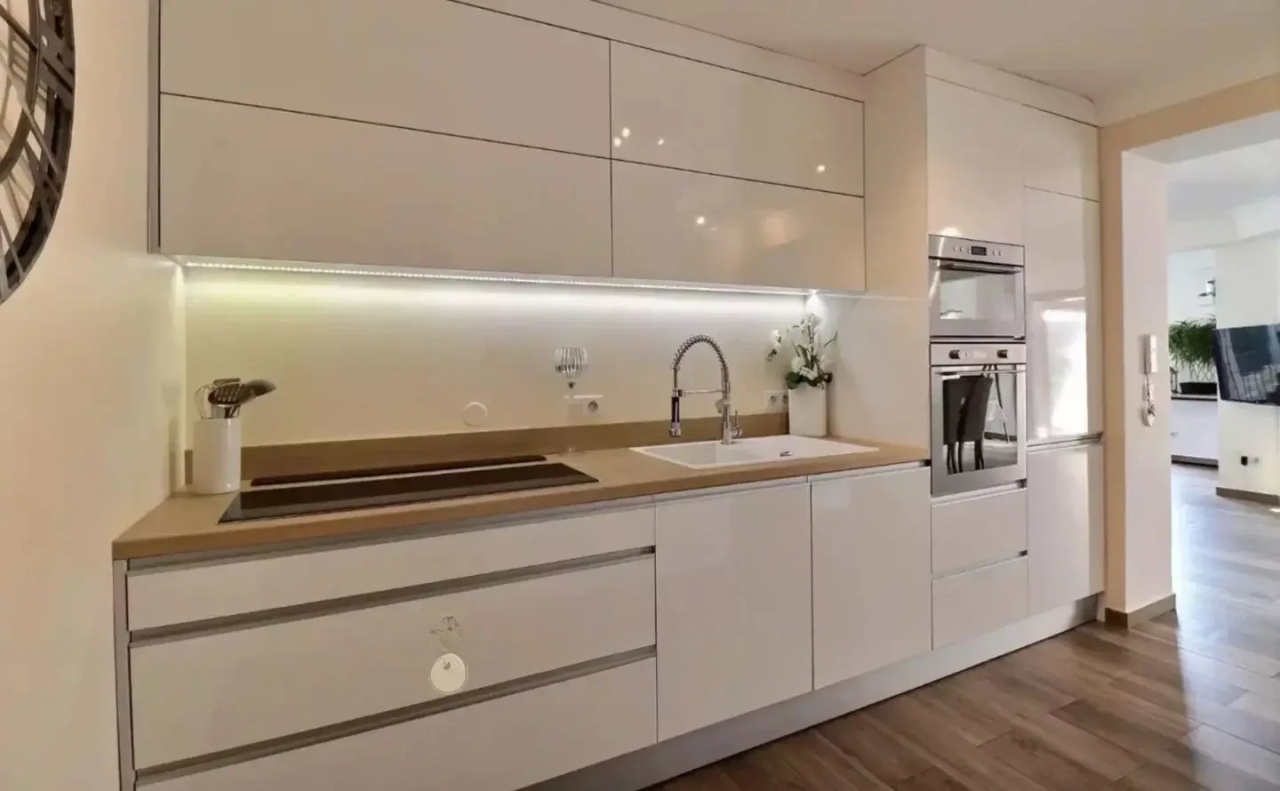 Flat in Cannes, France, 170 m² - picture 4