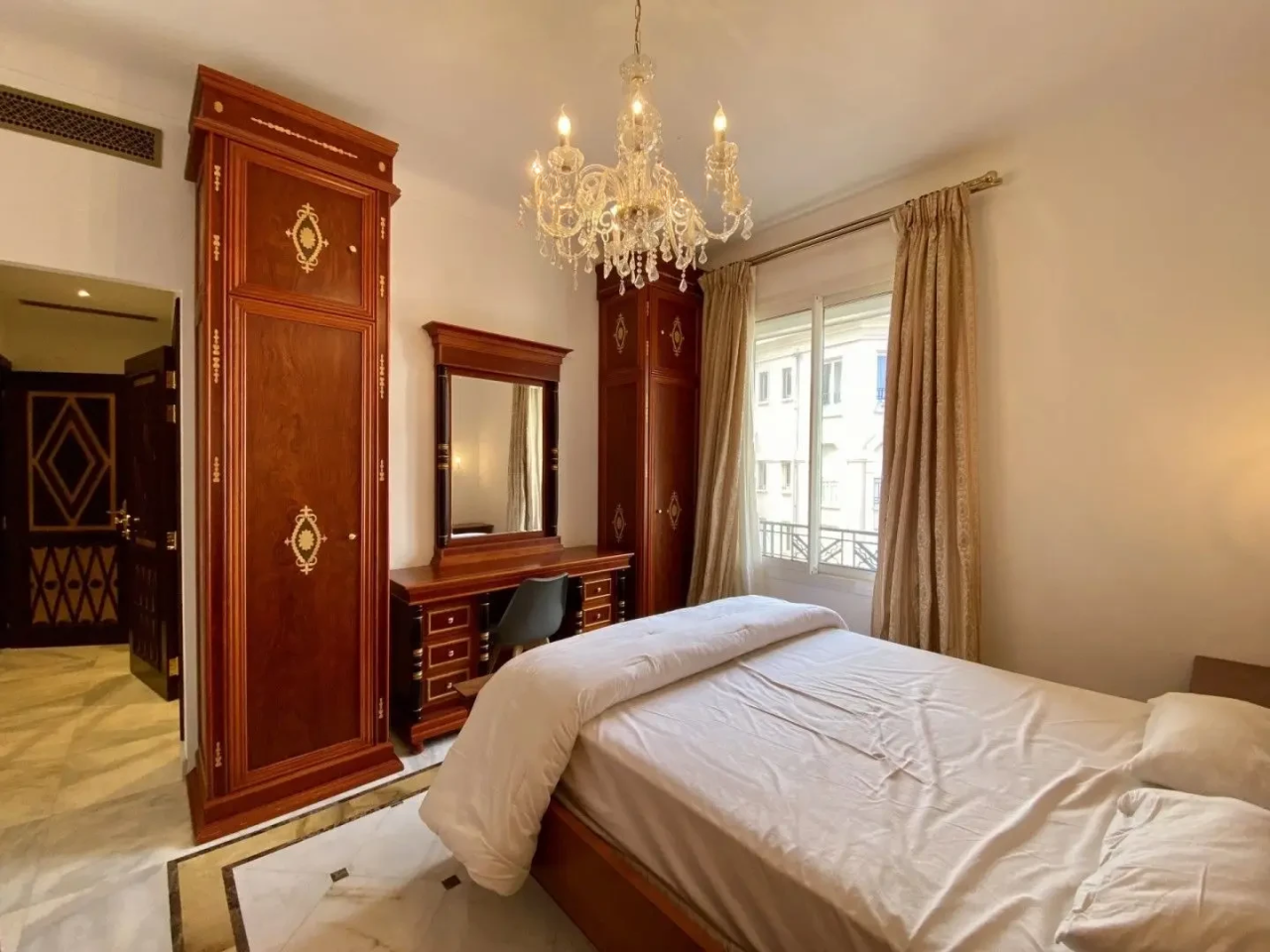 Flat in Cannes, France, 165 m² - picture 6