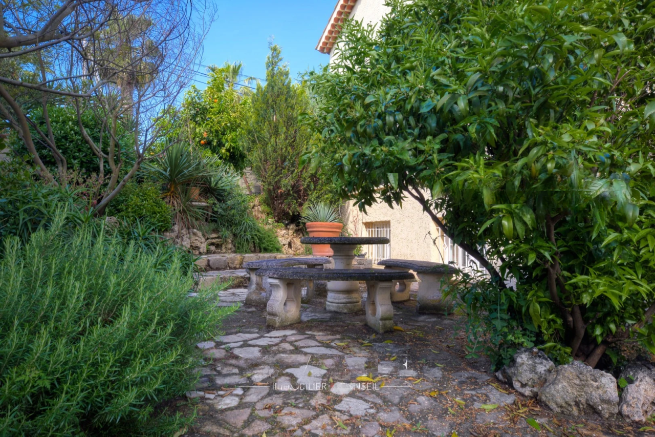 House in Cannes, France, 170 m² - picture 7