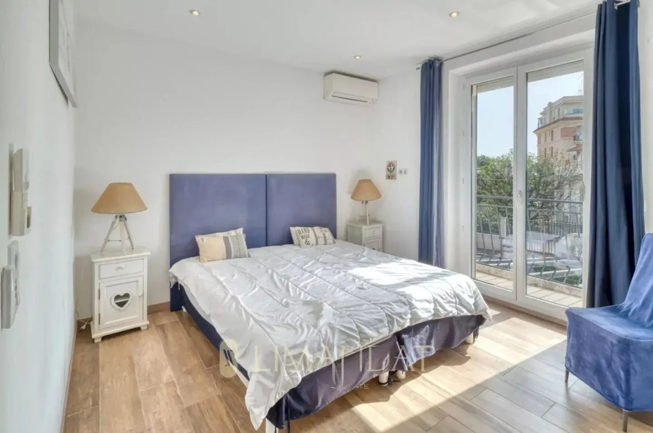 Flat in Cannes, France, 170 m² - picture 10