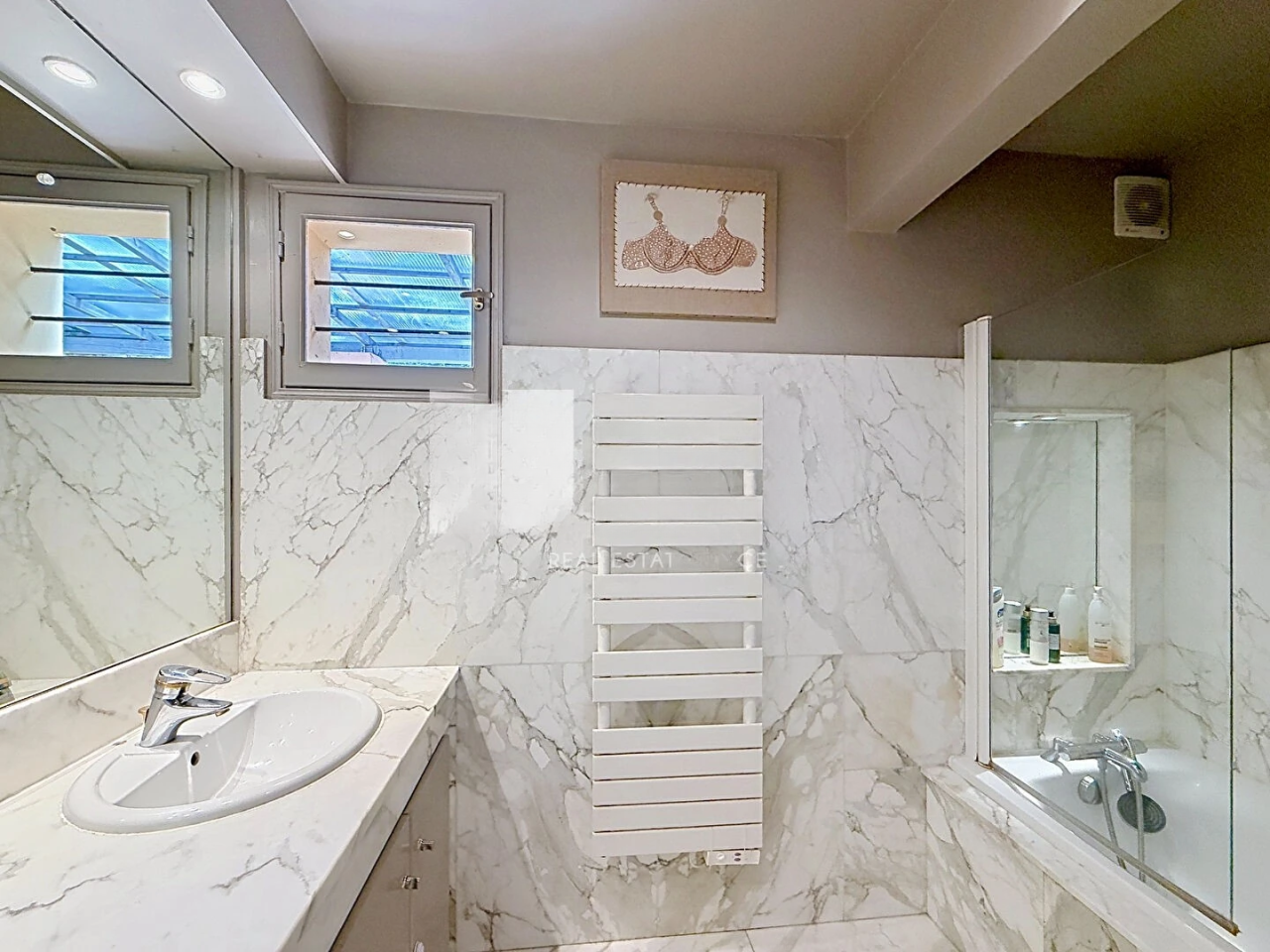 Flat in Cannes, France, 174 m² - picture 12
