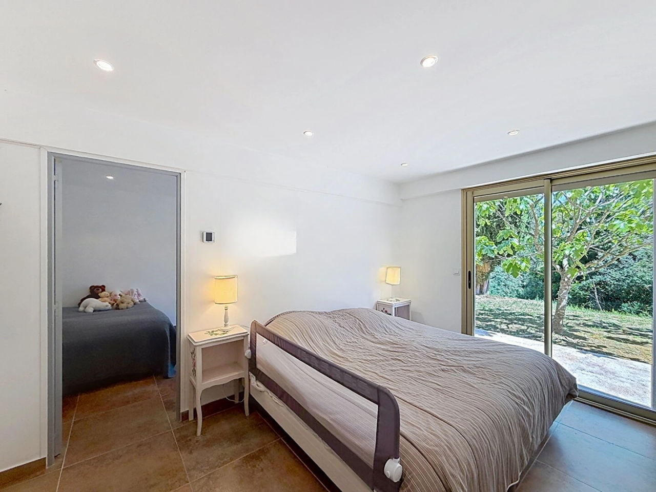 Flat in Cannes, France, 174 m² - picture 15