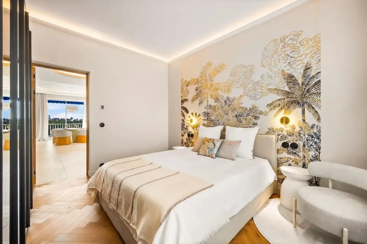 Flat in Cannes, France, 100 m² - picture 18