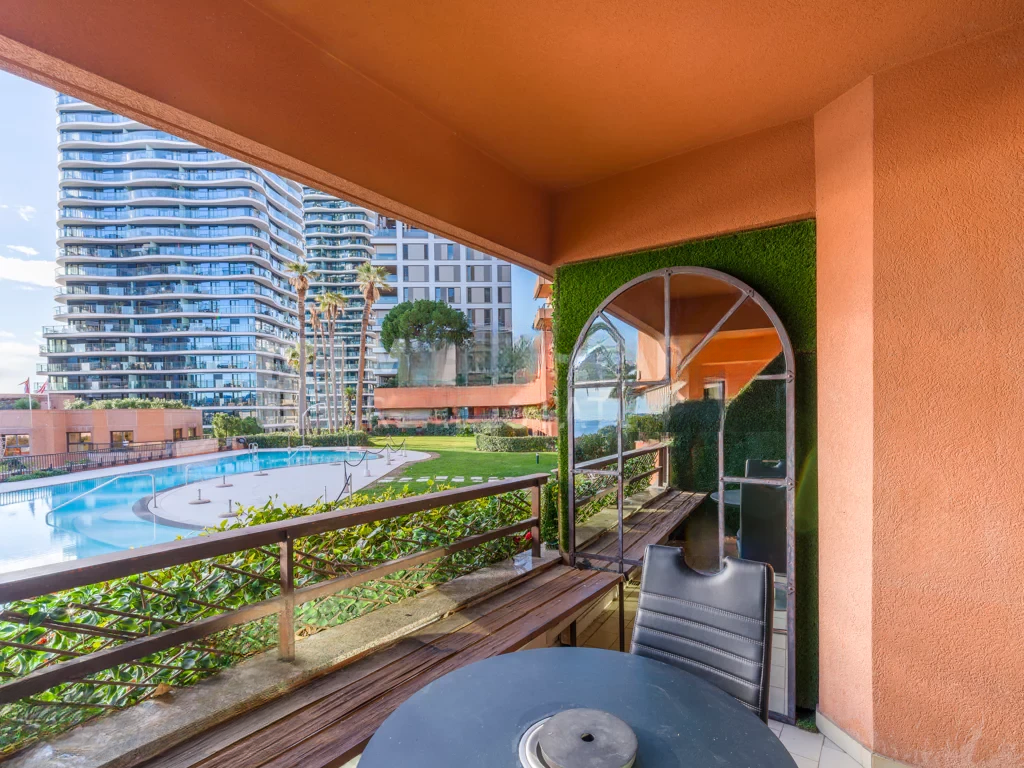 Flat in Saint Roman, Monaco, 103 m² - picture 2