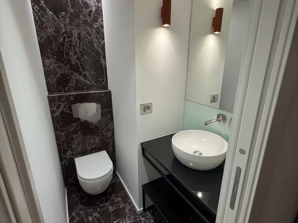 Flat in La Condamine, Monaco, 113 m² - picture 9