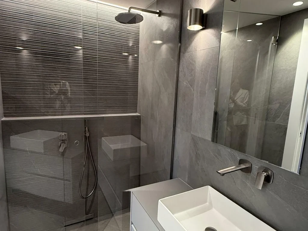 Flat in La Condamine, Monaco, 113 m² - picture 13