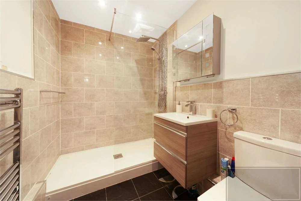 Piso en Londres, Reino Unido, 57 m² - imagen 1