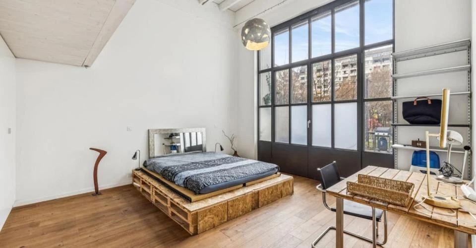 Flat in Geneva, Switzerland, 245 m² - picture 2