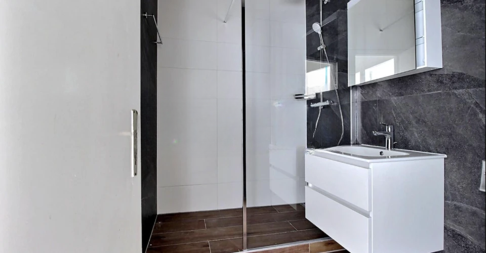 Flat in Geneva, Switzerland, 473 m² - picture 3