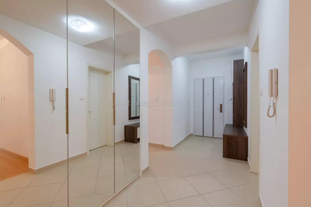 Flat in Budva, Montenegro, 222 m² - picture 7