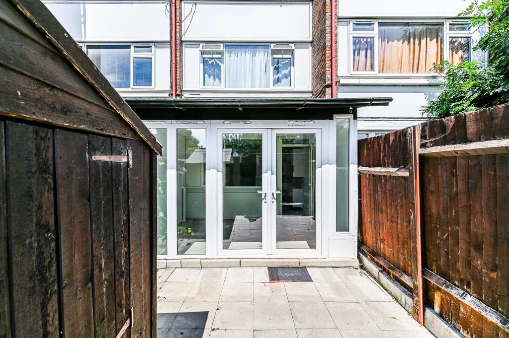 Flat in London, United Kingdom, 81 m² - picture 1