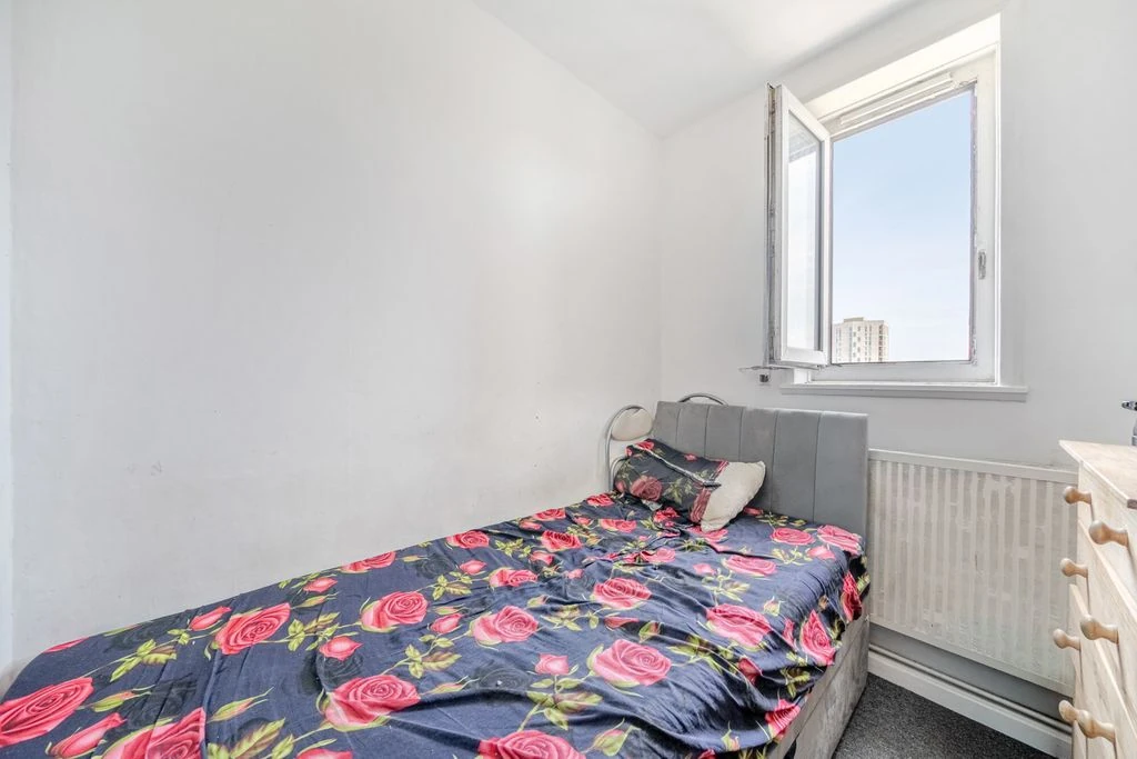 Flat in London, United Kingdom, 55 m² - picture 1